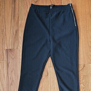 Forever 21 Green and Black Stretch Ankle Pants
